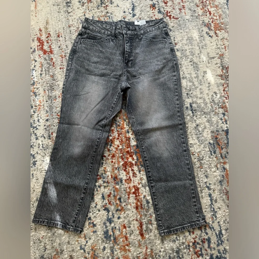 Jeans - Picture 1 of 2